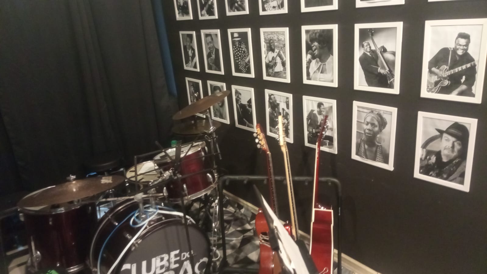 Aulas práticas de guitarra e violão Itaim Bibi